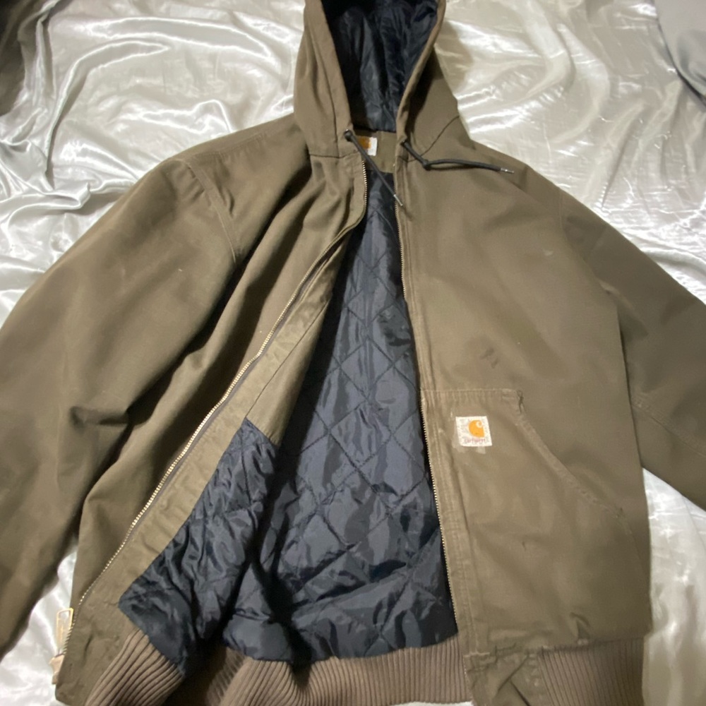 CARHARTT Men’s medium zip up jacket